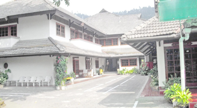 Suite Komajaya Komaratih Hotel