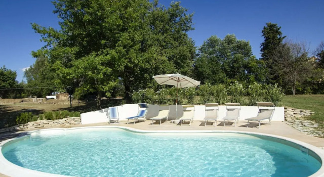 Коттедж Holiday Home in Cossignano With Pool