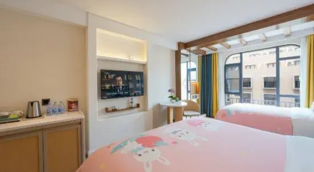 Семейный номер Standard с видом на город Guilin O-LIVE Social Hotel