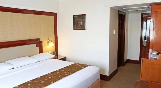 Двухместный номер Standard Golden Boutique Hotel Melawai