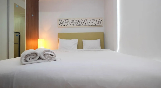 Modern Style Studio Apartment at Azalea Suites with City View