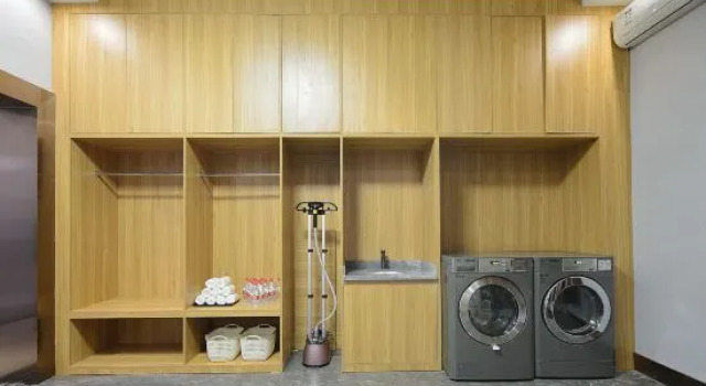 Starway Hotel (Nanning People's Park Jianzheng Road), Rezerwuj Hotel Hotele w Nanning z parkingiem, Parking