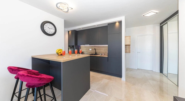 Amazing Apartment in Okrug Gornji With Wifi, 2 Bedrooms and Outdoor Swimming Pool