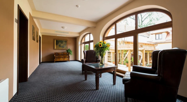 Hotel Selsky Dvur - Bohemian Village Courtyard, Book Hotel SPA-hoteller i Prague 10, SPA
