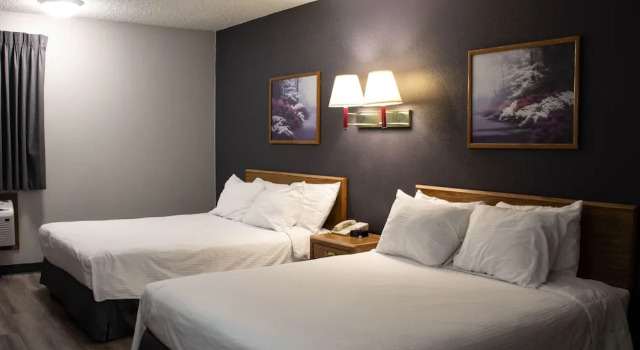 Четырёхместный номер Standard New Victorian Inn & Suites-Norfolk
