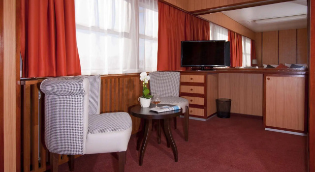 Botel Pressburg, Забронировать Отель Отели Братиславы 3 звезды, рядом с Мавзолей Хатама Софера, 3*