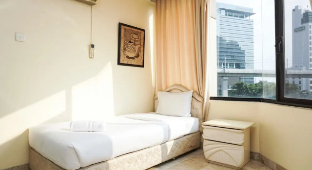 2Br with Pool View at Beverly Tower Apartment, Prenota Appartamento Hotel a Giacarta con piscina, Piscina