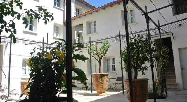 Двухместный номер Classic La Maison des Augustins 4 stars Spa et Fitness