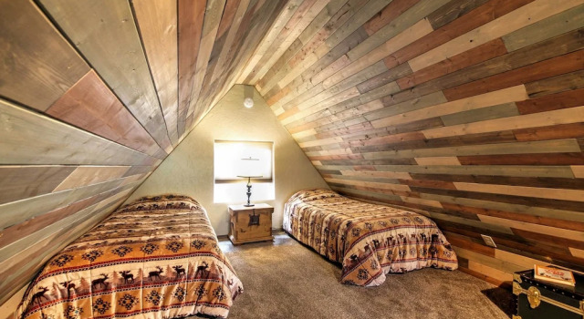 Hillside Cripple Creek Cabin w/ Hot Tub, Mtn Views, Book Feriehus Cripple Creek Colorado