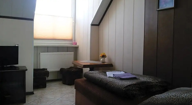 Zajazd Malibu, Prenota Hotel  