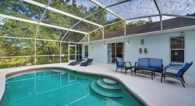 Коттедж 14 Mi to Disney: Home w/ Private Pool in Davenport