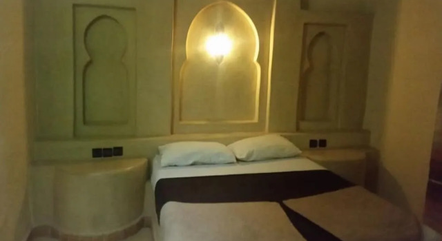 Chez Tihri, Rezervovat Hotel Hotely v Meknes-Tafilalet s parkováním, Parkování