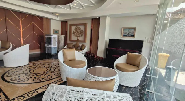 Номер Luxury Famous Maple Hotel