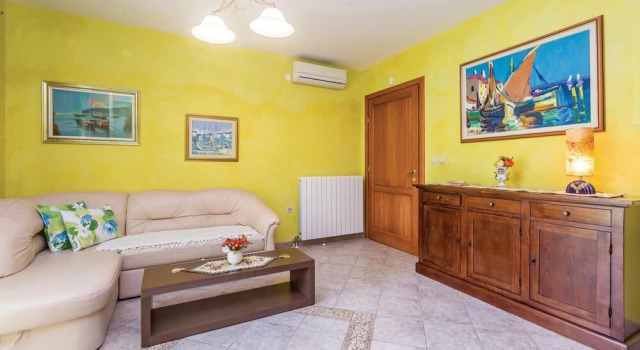 Stunning Home in Cizici With Wifi and 1 Bedrooms