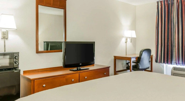 Номер Standard Baymont by Wyndham Indianapolis East