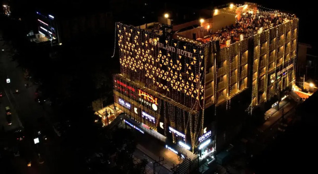 Hiland Hotel, Varaa Hotelli Hotellit Siliguri aamiaisella, Aamiainen