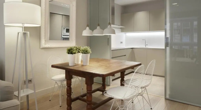 Easo Suite 1 Apartment by FeelFree Rentals, Varaa Huoneisto San Sebastián Costa Guipúzcoa