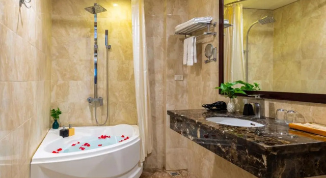 Двухместный номер Standard с видом на озеро Babylon Grand Hotel & Spa
