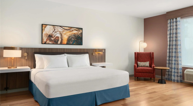 Номер Deluxe Hilton Garden Inn Perry