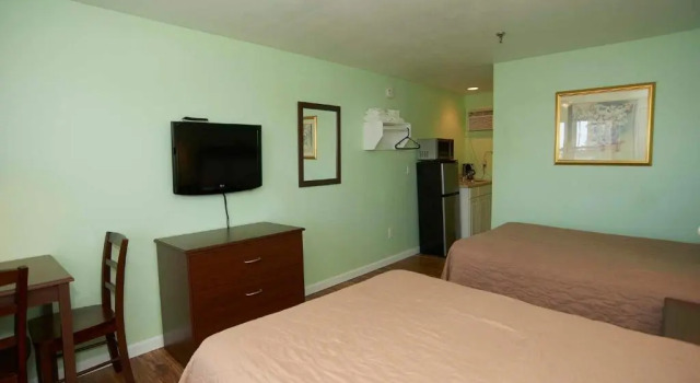 Marguerite Motel, Забронировать Мотель Отели Хэмптон 3 звезды, рядом с Концертный зал Casino Ballroom, 3*