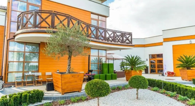 Hotel Kristoff, Boek Hotel Łaszków Groot-Polen