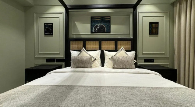 Hotel Mumbai House - Malad Valnai