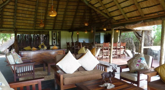 Elephant Valley Lodge, Book Campingplads Hoteller i Kasane med parkering, Parkering