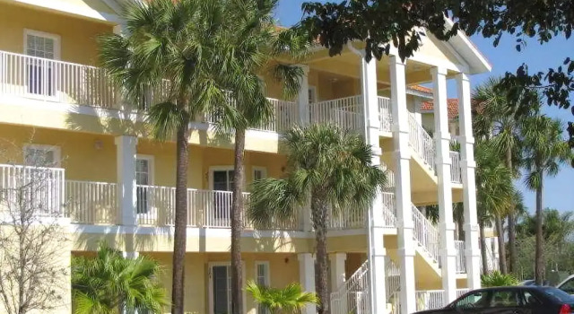 Coral Falls- Celeste Dr./Lely, Reserva ahora Apartamento Lely Florida