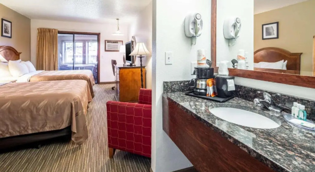 Четырёхместный люкс Quality Inn Keystone near Mount Rushmore