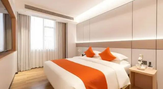 Люкс Executive Warm Season Selection Hotel (Shantou Waisha Bridge Branch)