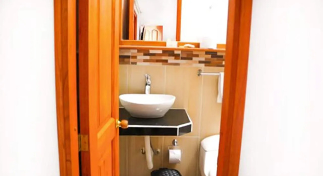 Четырёхместный номер Standard с балконом Hospederia Villa de los Sáenz