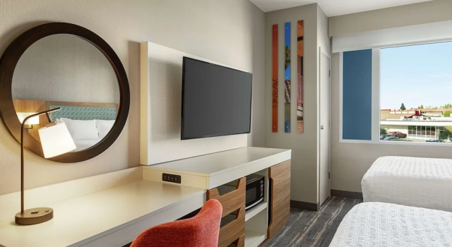 Четырёхместная студия Hampton Inn & Suites San Mateo-San Francisco Airport