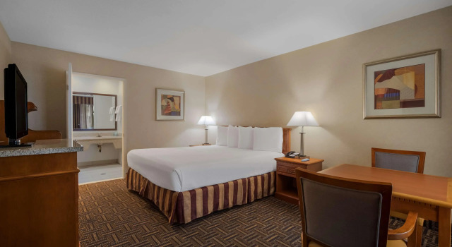 Best Western Norwalk Inn, Забронировать Отель Норуолк Большой Лос-Анджелес