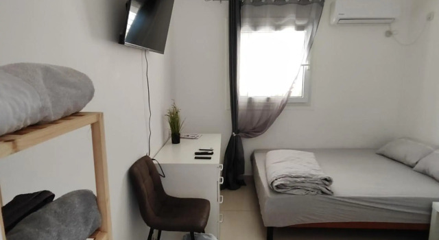 Apartment with terrace and parking, Забронировать Апартаменты/квартира Отели в центре Эйлата, в центре