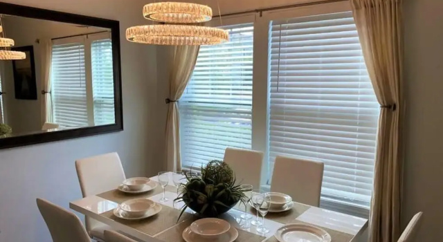Апартаменты с 4 комнатами Lucaya 4 Bedrooms 3 Baths Townhome With Starwars Bedroom!