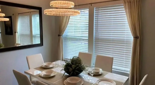 Апартаменты Lucaya 4 Bedrooms 3 Baths Townhome With Starwars Bedroom!