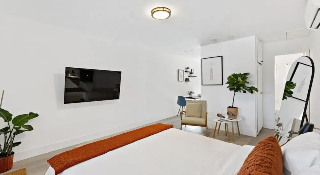Lovely Rental Unit With Free Parking on Premises, Забронировать Апартаменты/квартира Форт-Лодердейл Broward County, рядом с Peter Feldman Park