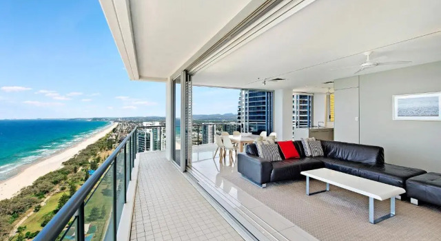 Люкс с 3 комнатами с видом на океан ULTIQA Air On Broadbeach