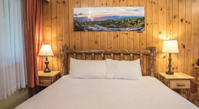 Номер Standard с балконом и с видом на горы Adirondack Spruce Lodge