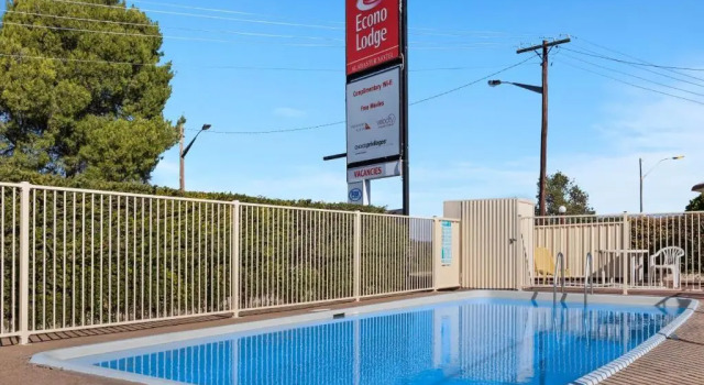 Семейный номер Standard с красивым видом из окна Econo Lodge Alabaster Motel Cowra
