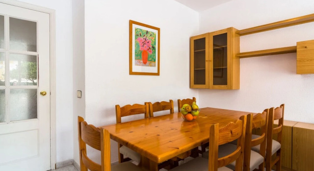Holiday Home in Complex near Sea, Забронировать Отель Отели Alt Empordà с парковкой, Парковка