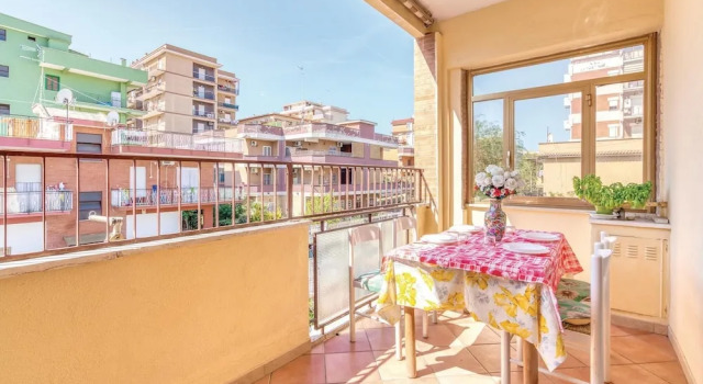 Stunning Home in Ladispoli With Wifi and 1 Bedrooms, Prenota Appartamento Hotel a Lazio con parcheggio, Parcheggio