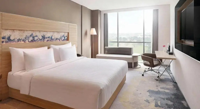 Lüks çift kişilik oda Novotel Samator Surabaya Timur