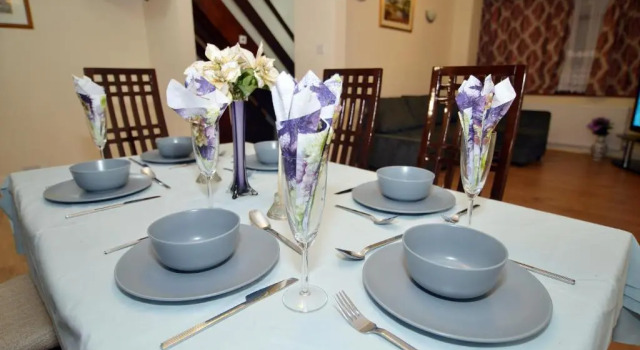 Вилла 3 Bedroom London Home