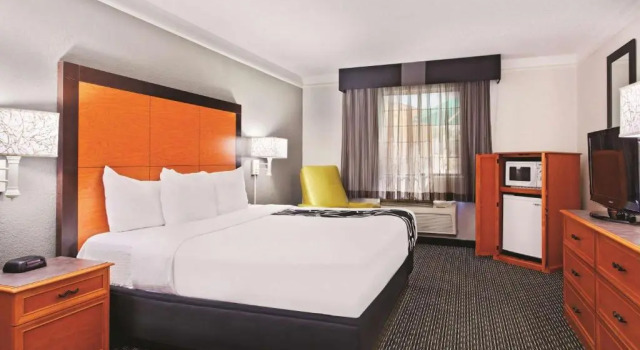 Двухместный номер Deluxe La Quinta Inn by Wyndham Champaign