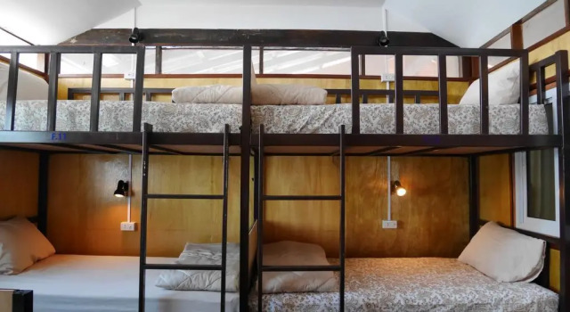 At Pier Hostel Lanta