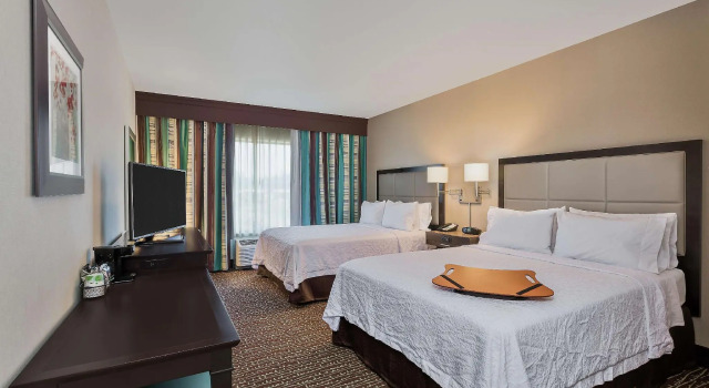 Четырёхместный номер Standard Hampton Inn & Suites Bend