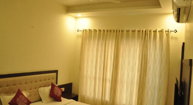 OYO 2647 Hotel Sai Shubham, Забронировать Отель Отели штата Махараштры 3 звезды, 3*