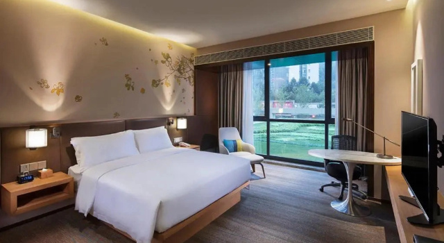 Двухместный номер Standard с видом на сад Hilton Garden Inn Shiyan