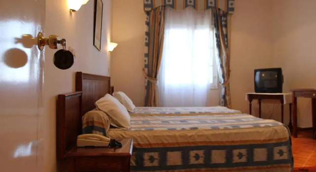 Трёхместный номер Standard Hotel Continental